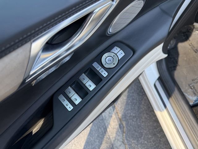 Used 2023 Genesis GV80 2.5T w/ Prestige 20" Package image 10