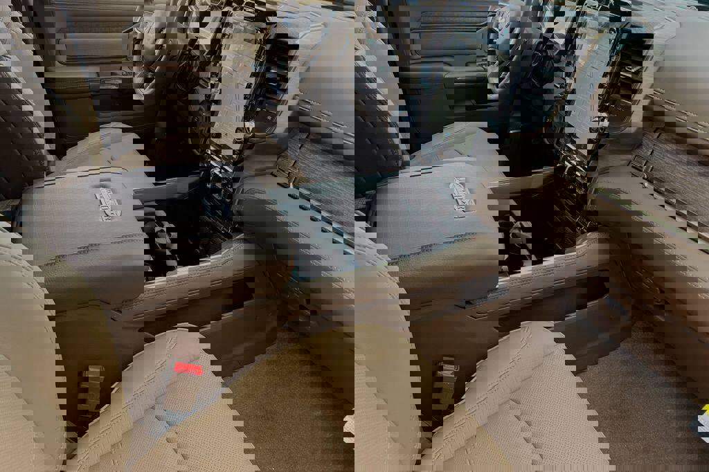 New 2024 RAM 2500 Limited w/ Safety Group image 12