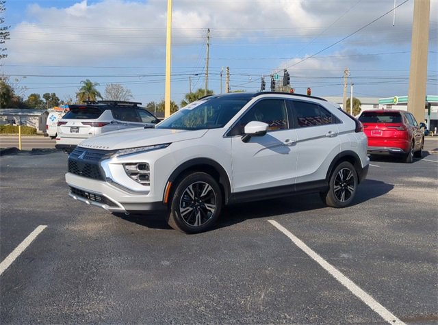 New 2025 Mitsubishi Eclipse Cross SE image 2