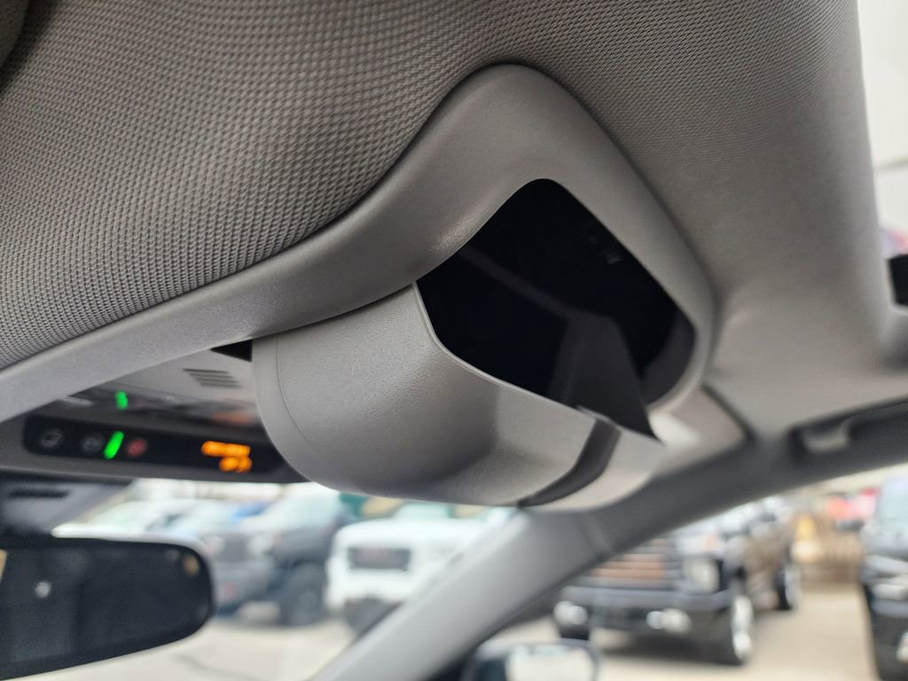 Certified 2023 GMC Terrain SLE w/ Driver Convenience Package image 51