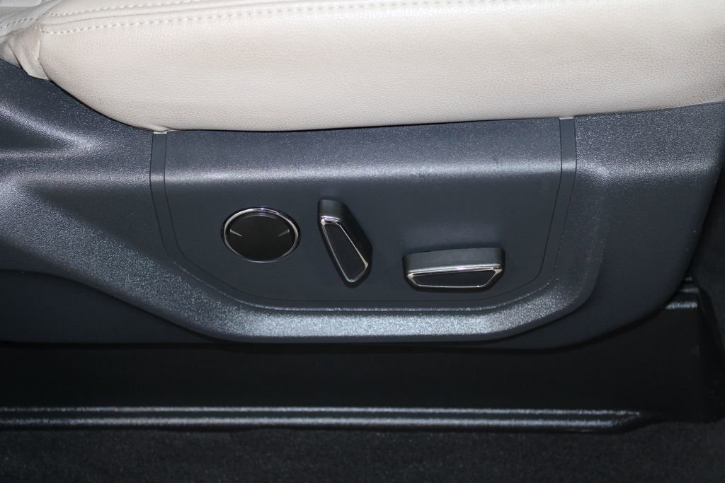 Used 2024 Ford Expedition Limited image 34