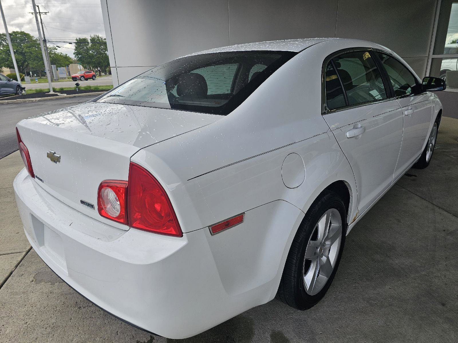 Used 2011 Chevrolet Malibu LS FWD image 5