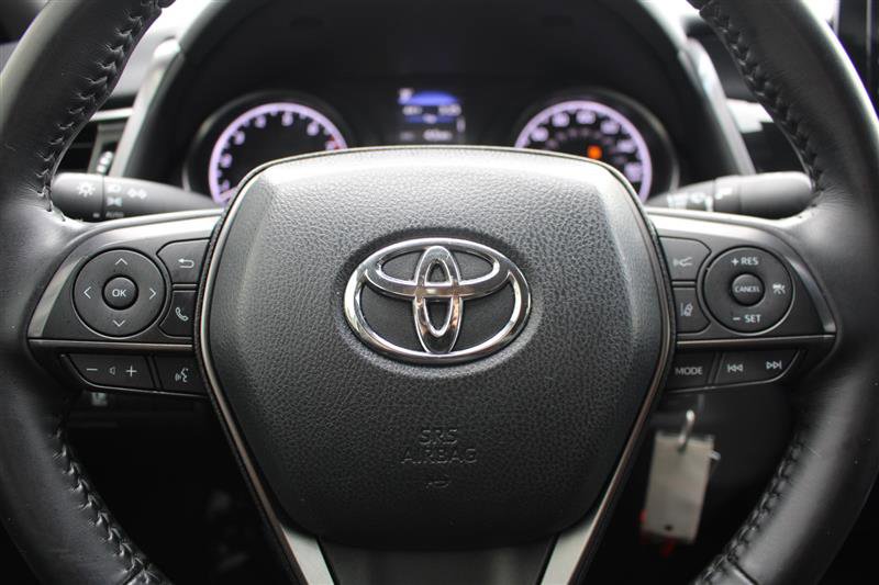 Used 2022 Toyota Camry SE image 10