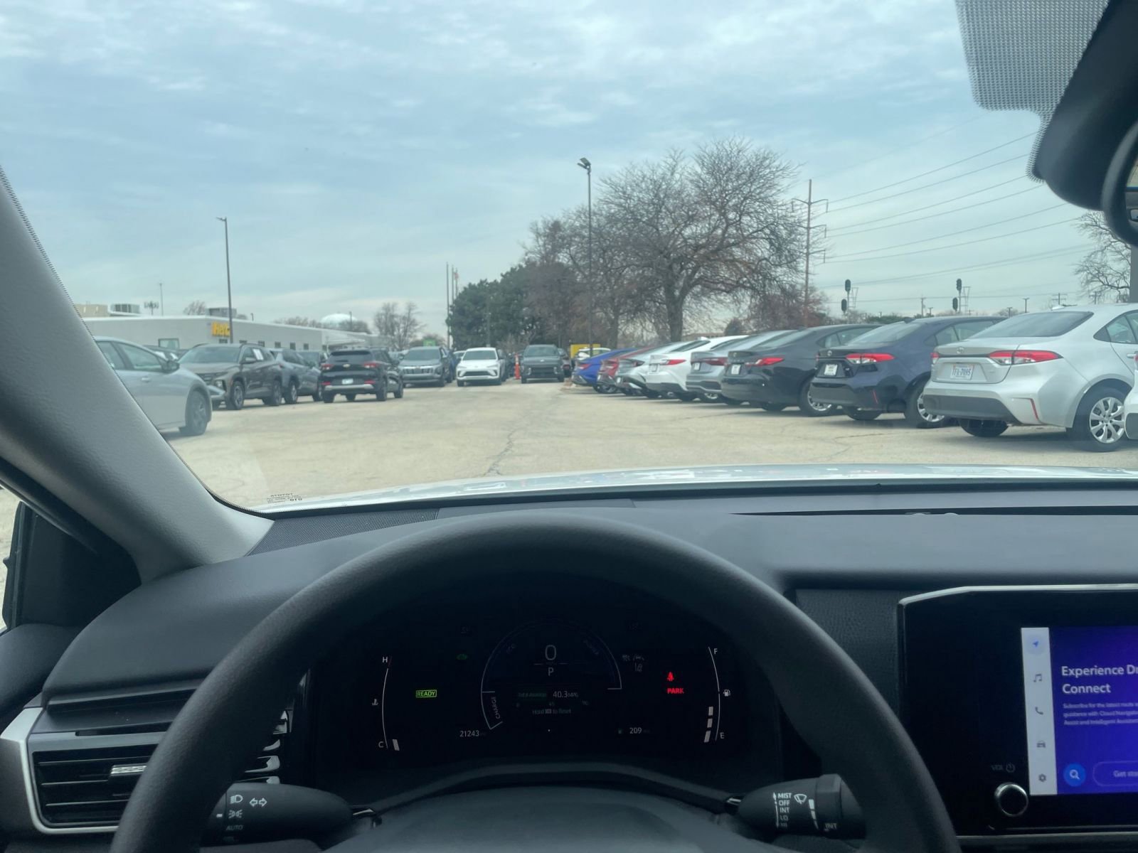 Used 2025 Toyota Camry LE image 34