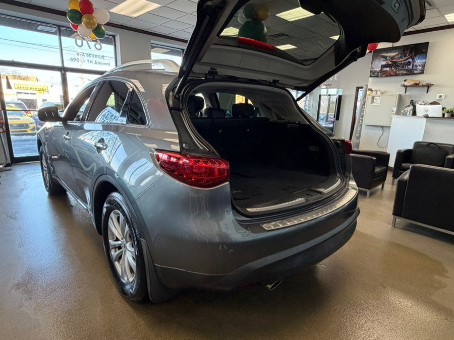 Used 2016 INFINITI QX70 2WD w/ Premium Package image 17