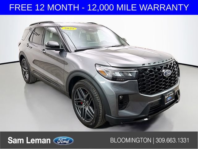 Used 2025 Ford Explorer ST image 1