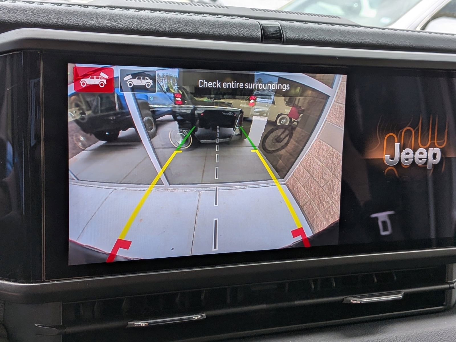 Used 2024 Jeep Wrangler Unlimited Rubicon image 12