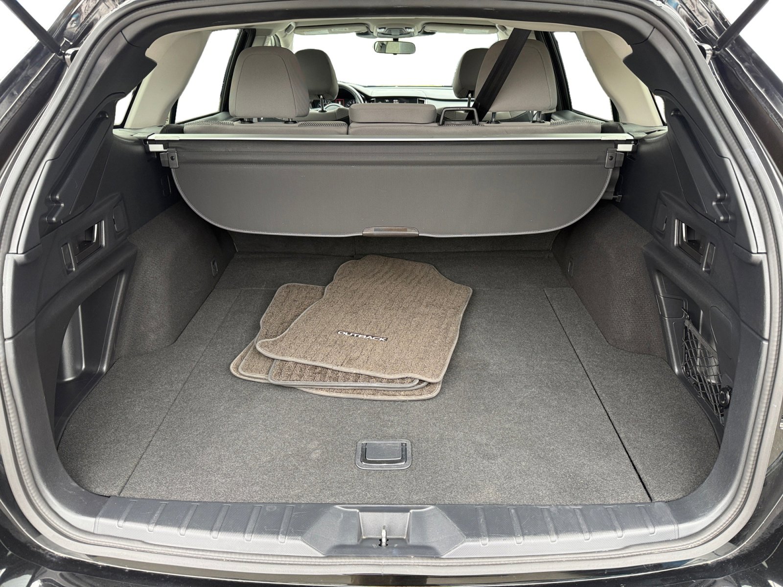 Used 2023 Subaru Outback Premium image 17