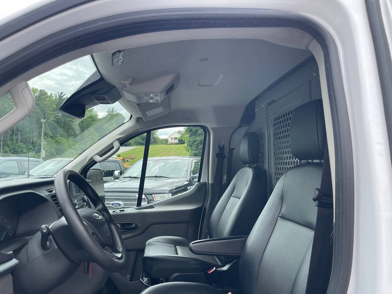 Used 2022 Ford Transit 150 Low Roof RWD image 15