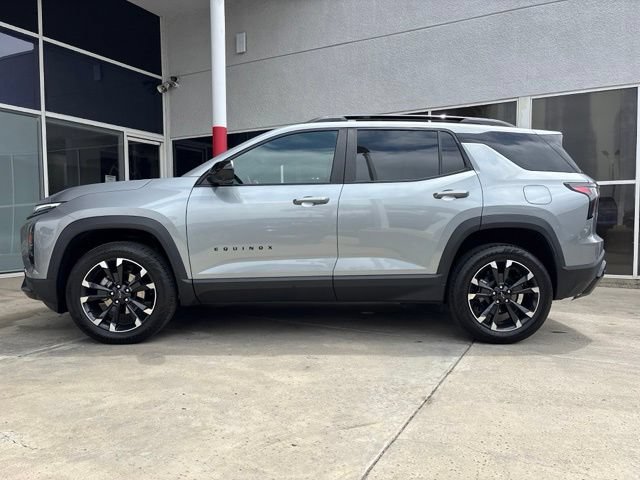 Used 2025 Chevrolet Equinox RS w/ Safety and Technology Package FWD image 8