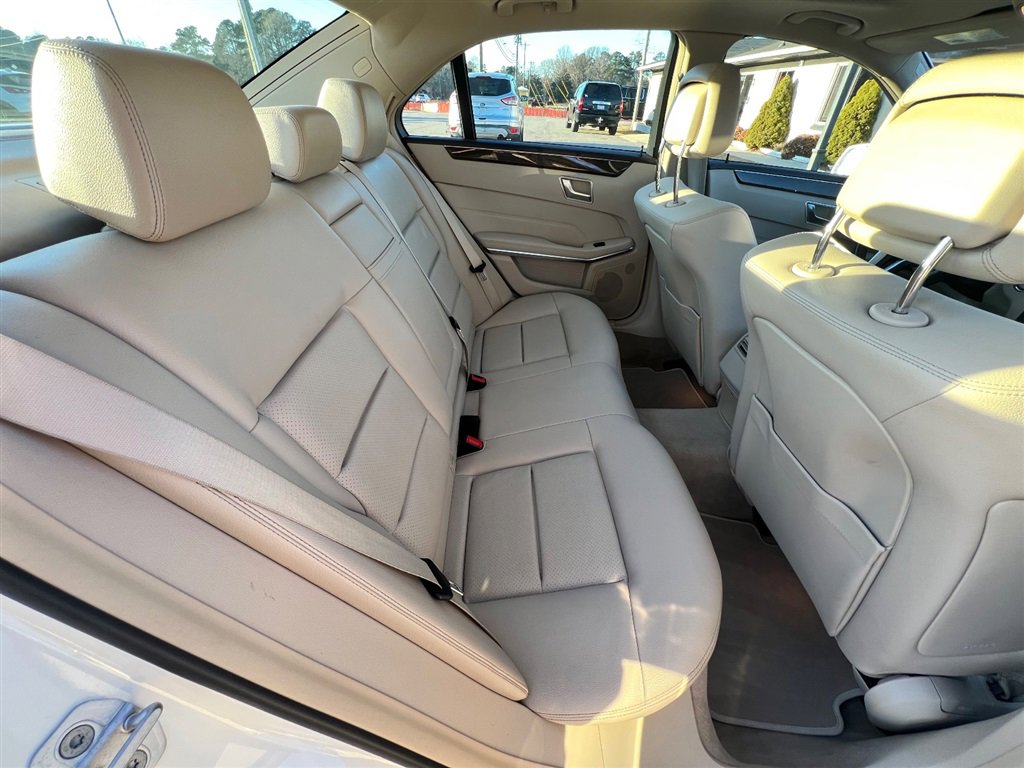 Used 2015 Mercedes-Benz E 350 4MATIC Sedan image 18
