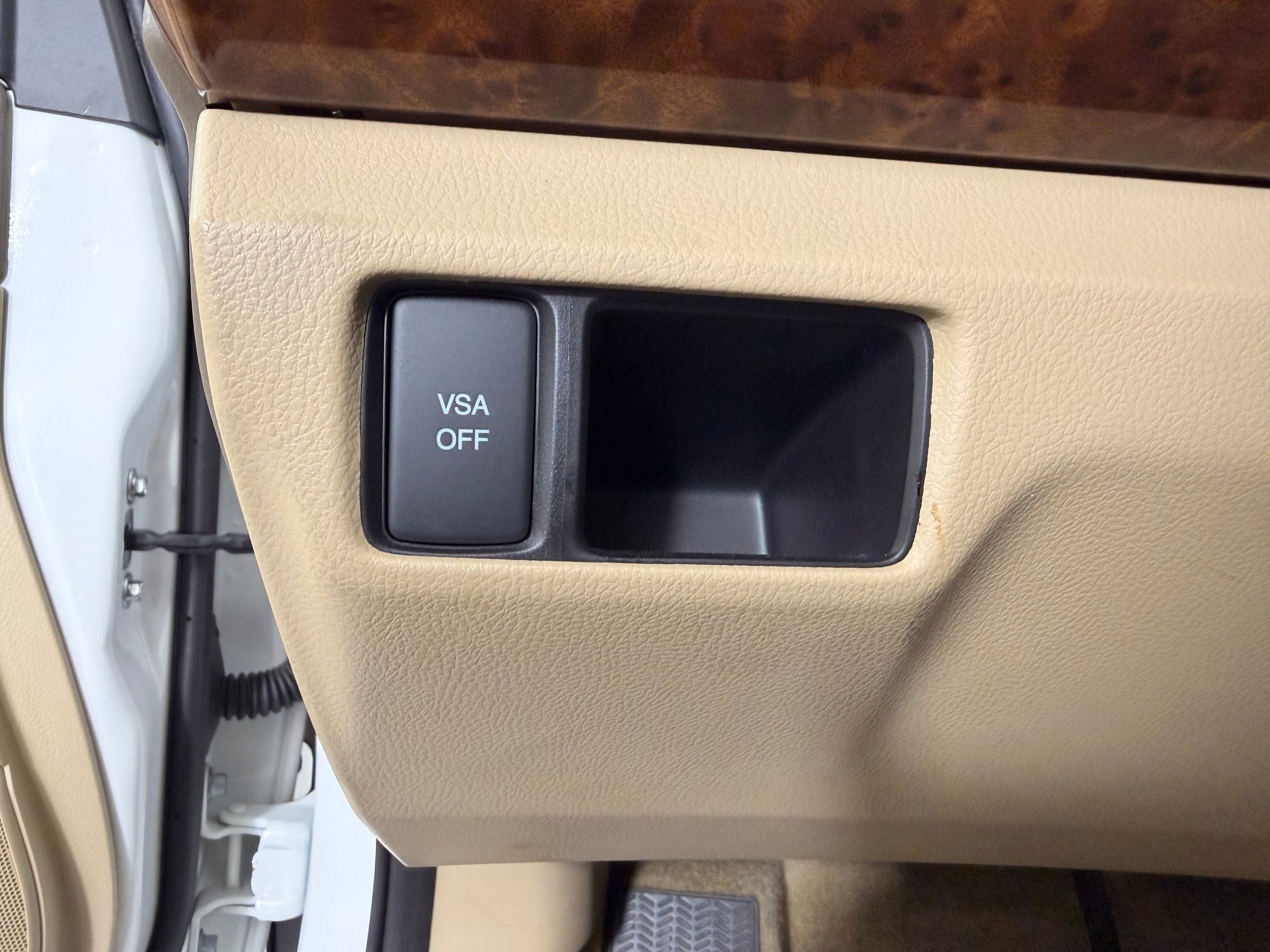 Used 2010 Honda Accord EX-L image 24