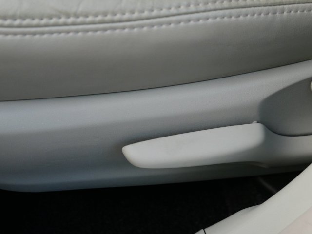 Used 2012 Toyota Prius Three FWD image 16