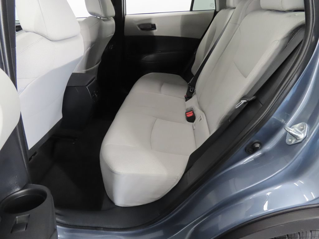Used 2022 Toyota Corolla Cross LE AWD/4WD image 39