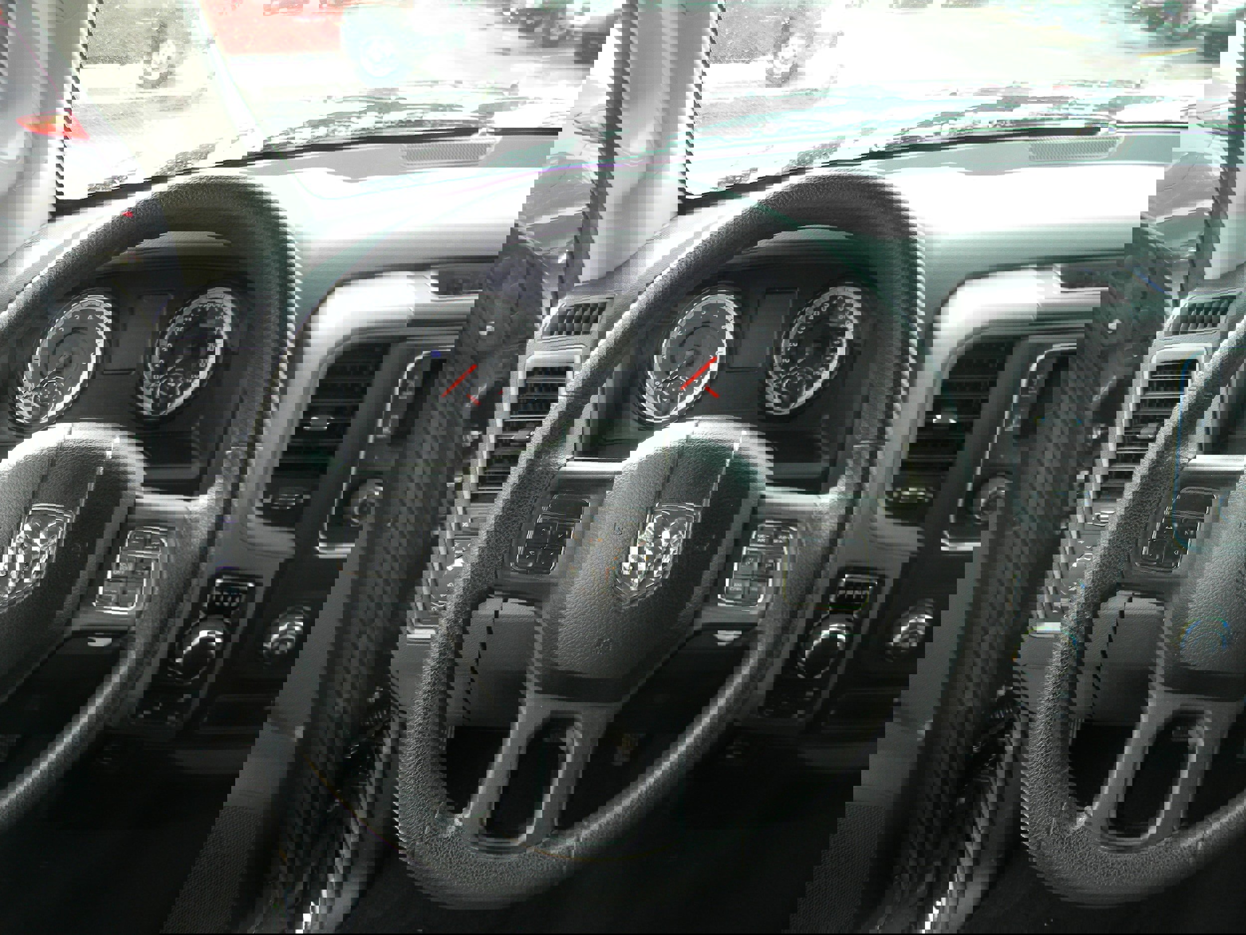 Used 2014 RAM 1500 Express image 10