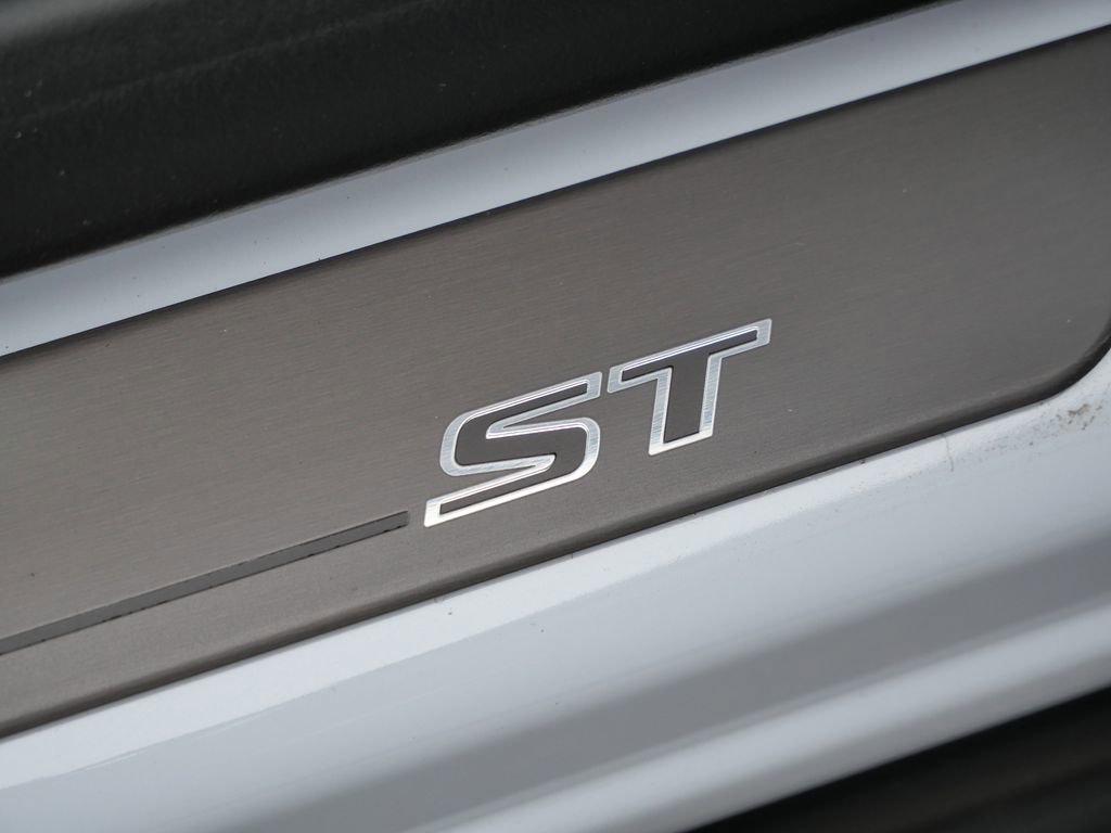 New 2026 Buick Envision Sport Touring image 26