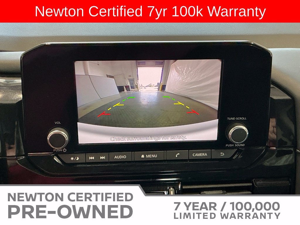 Used 2025 Nissan Pathfinder SV FWD image 7