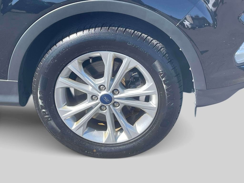 Used 2018 Ford Escape SE w/ SE Sync 3 Package image 9