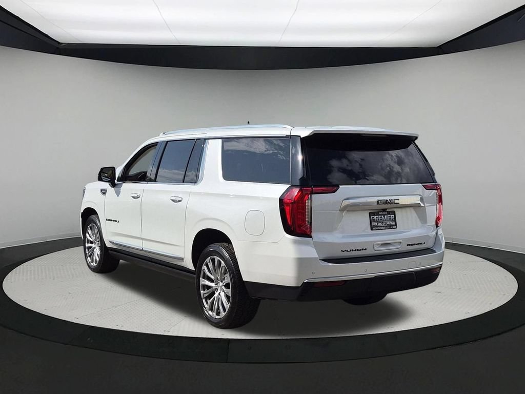 Used 2022 GMC Yukon XL Denali AWD/4WD image 3