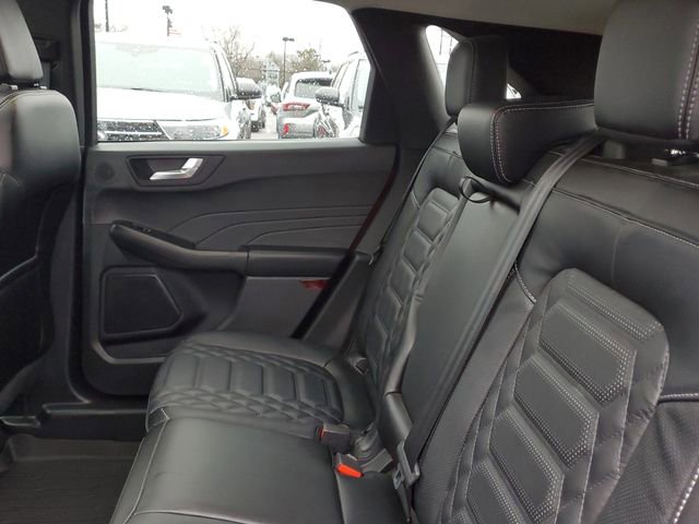 Certified 2023 Ford Escape Platinum w/ Premium Technology Package image 27