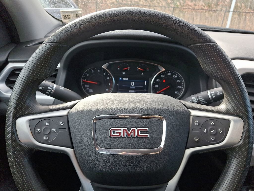 Used 2023 GMC Acadia SLE image 19
