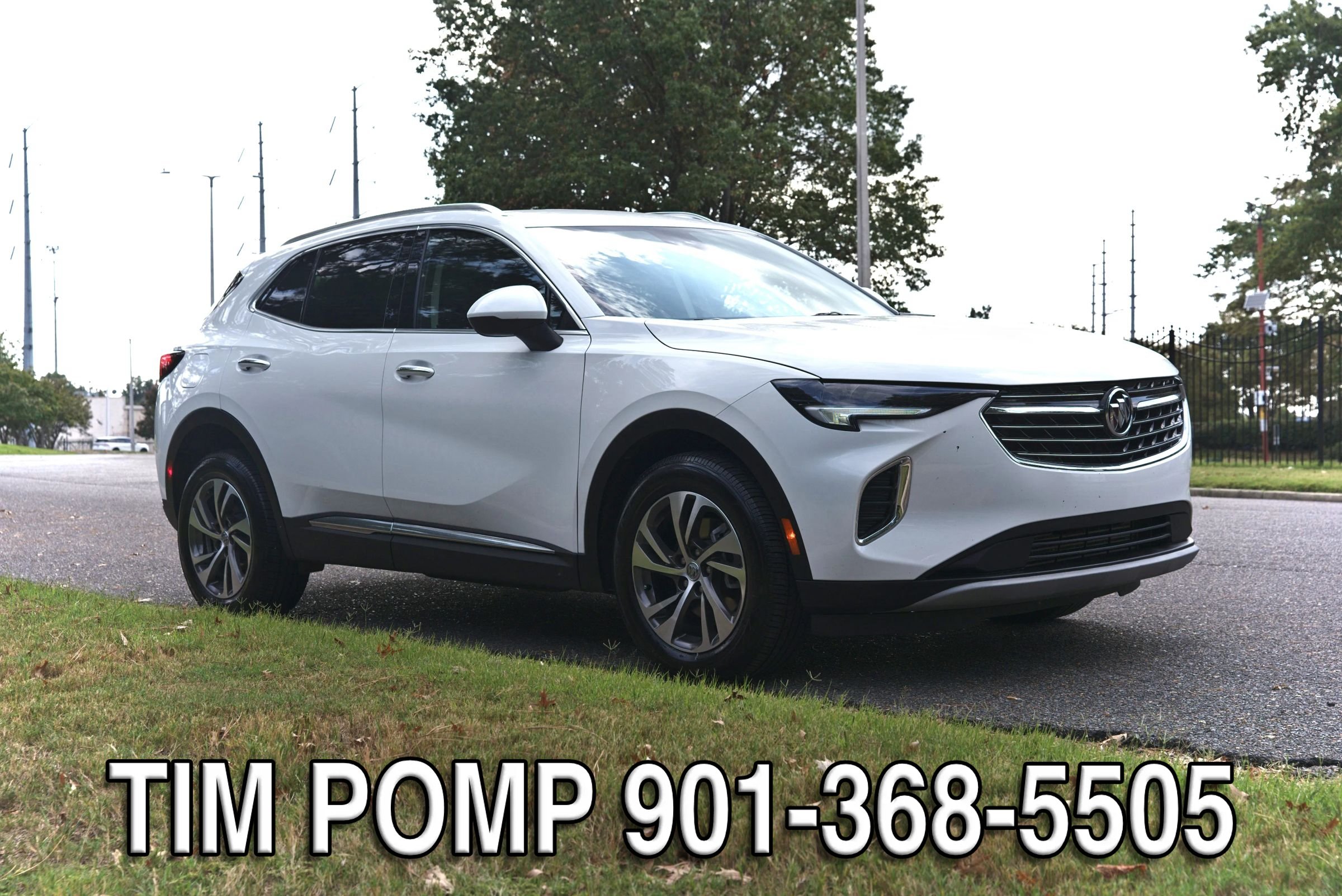 Used 2023 Buick Envision Essence FWD image 4