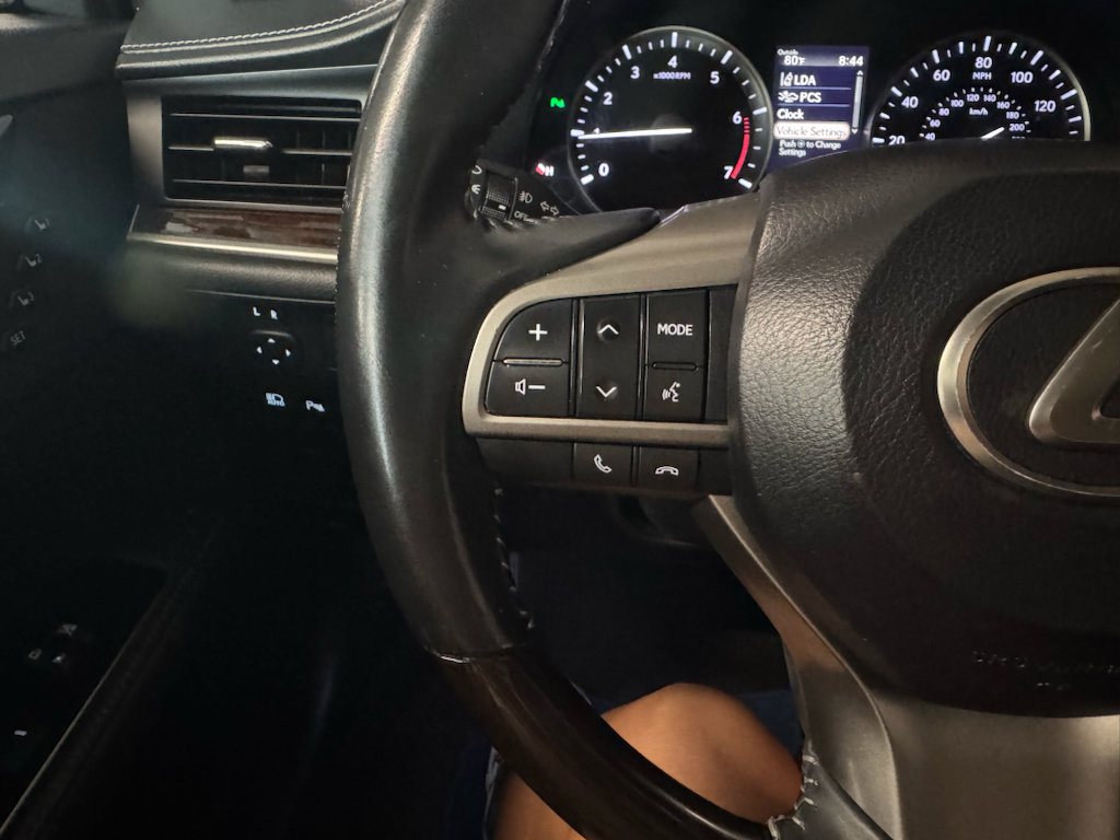 Used 2016 Lexus ES 350 w/ Luxury Package w/Wood Trim FWD image 22