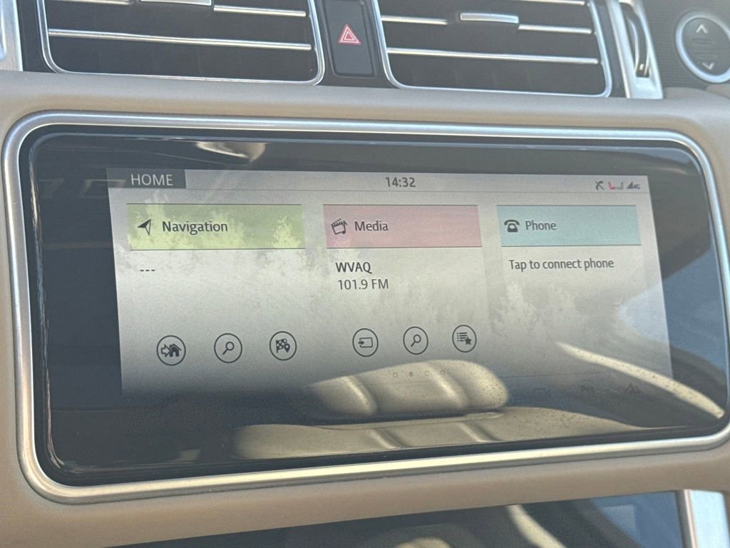 Used 2020 Land Rover Range Rover HSE image 38