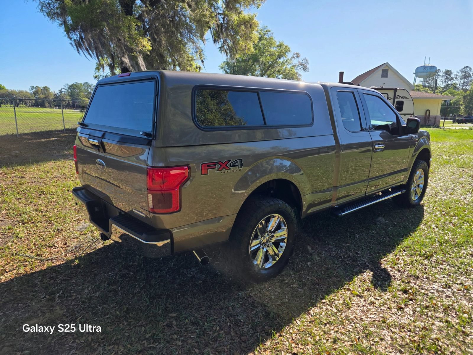 Used 2019 Ford F150 XLT w/ Equipment Group 302A Luxury AWD/4WD image 3