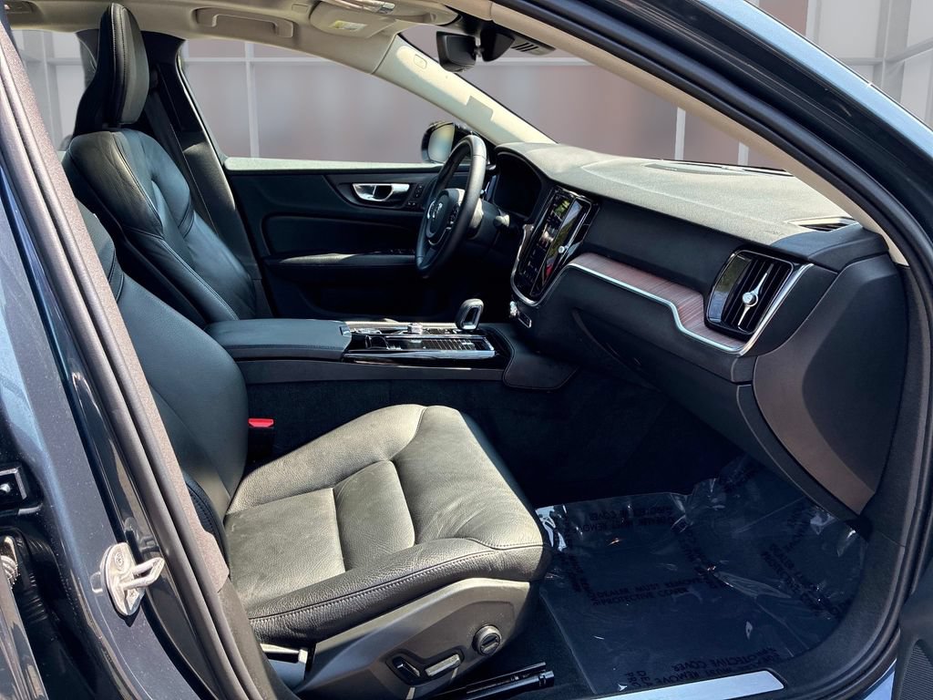 Used 2023 Volvo S60 T8 Plus AWD/4WD image 19