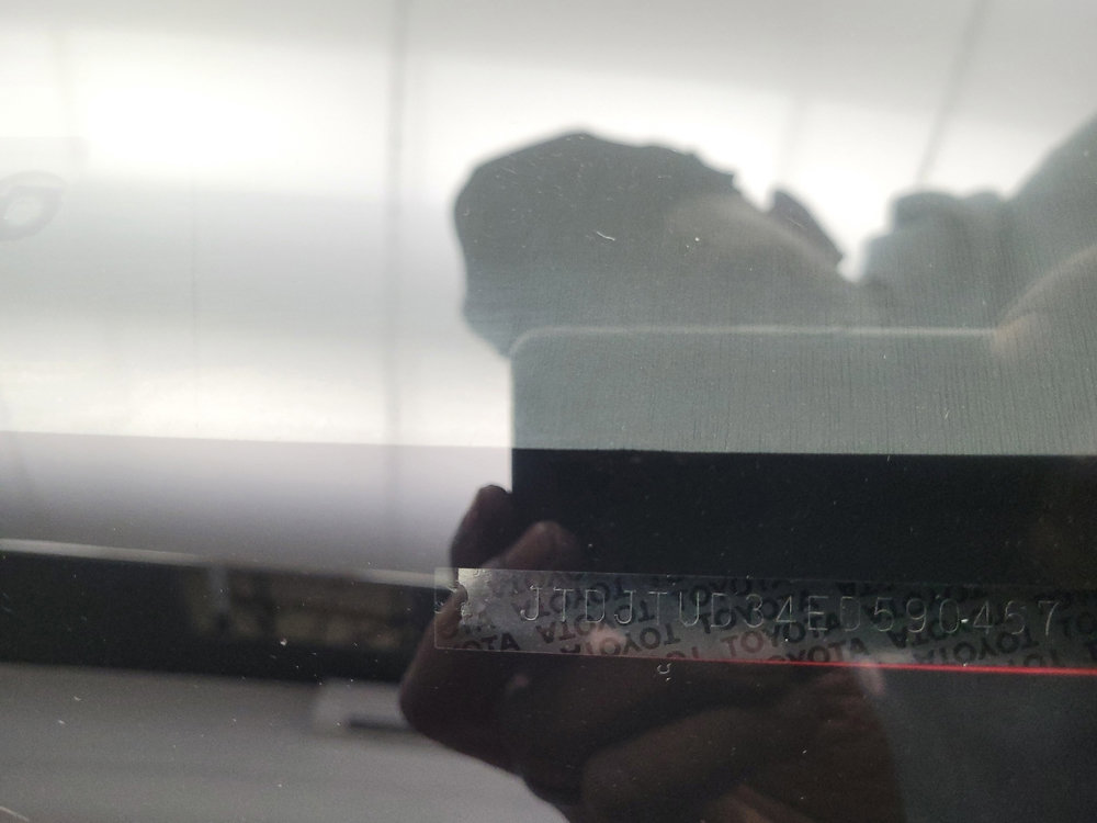 Used 2014 Toyota Yaris LE image 34