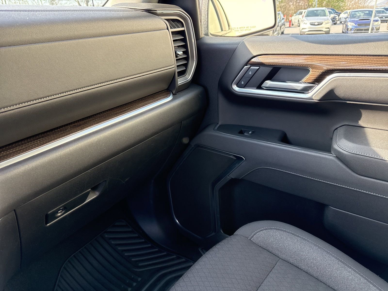 Used 2025 Chevrolet Silverado 1500 LT w/ All Star Edition Plus image 28