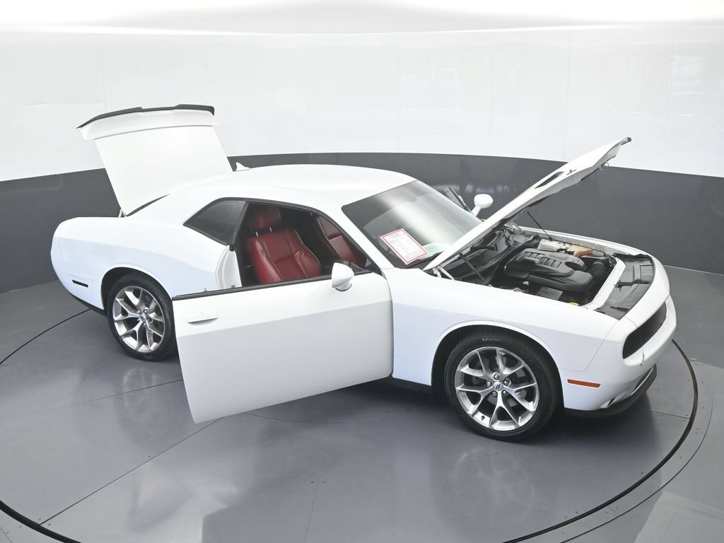 Used 2020 Dodge Challenger SXT w/ Plus Package RWD image 63