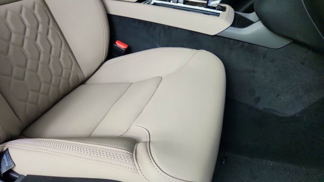 New 2026 Volvo XC90 B6 Plus w/ Protection Package Premier AWD/4WD image 38