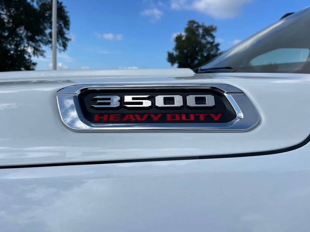 Used 2024 RAM 3500 Tradesman w/ Chrome Appearance Group image 10