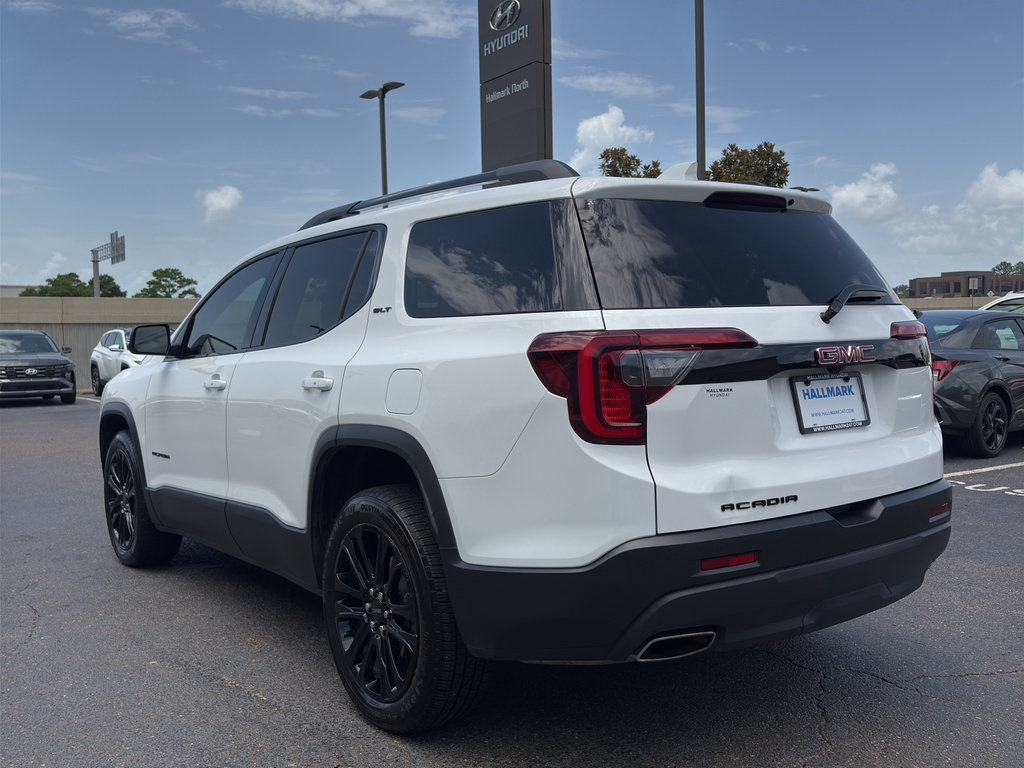 Used 2023 GMC Acadia SLT w/ Elevation Edition FWD image 9