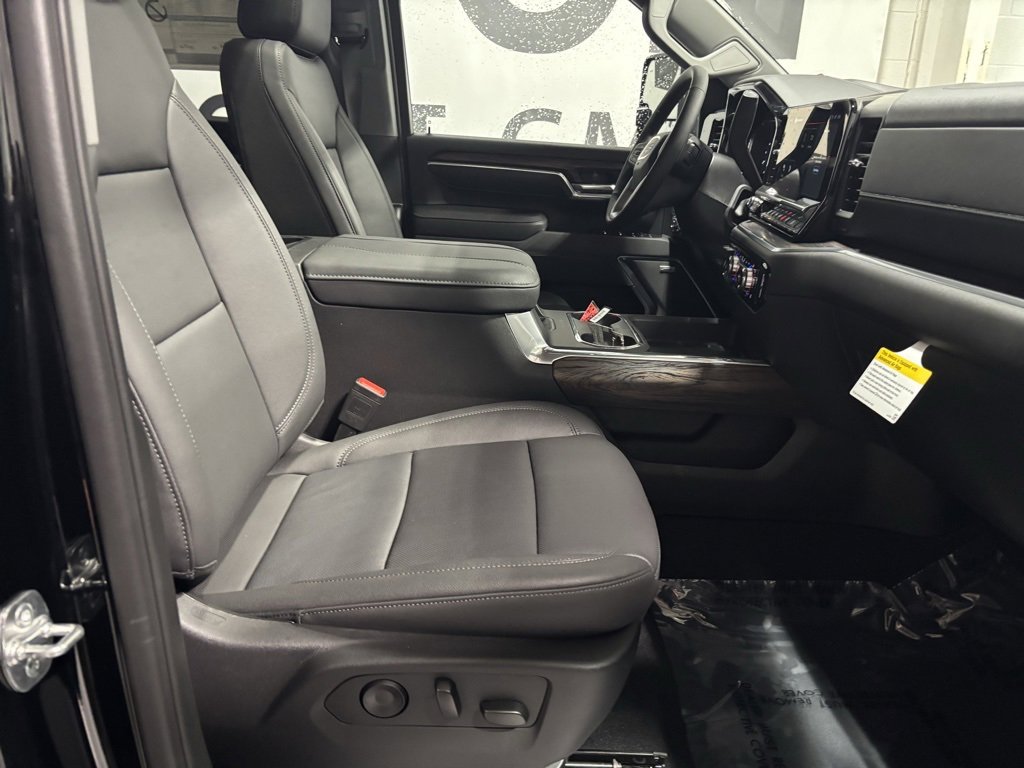 New 2025 GMC Sierra 2500 SLT w/ SLT Premium Package image 28