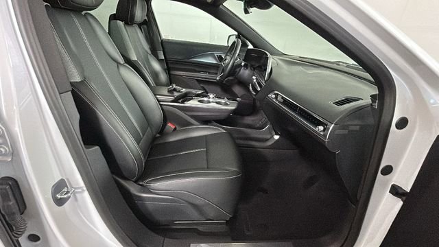 Used 2024 Cadillac Lyriq Tech AWD/4WD image 30