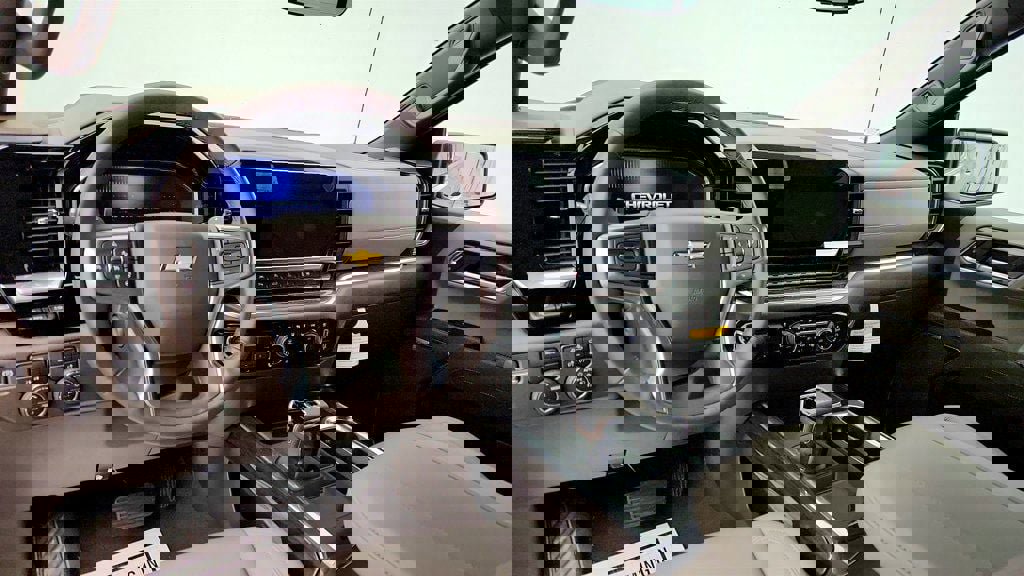 Used 2025 Chevrolet Silverado 1500 LTZ w/ LTZ Premium Package image 13