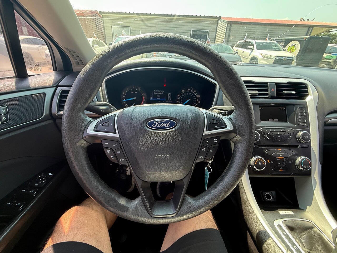Used 2015 Ford Fusion SE image 40
