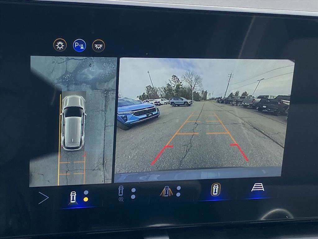 New 2026 Chevrolet Equinox LT w/ Convenience Package II image 17