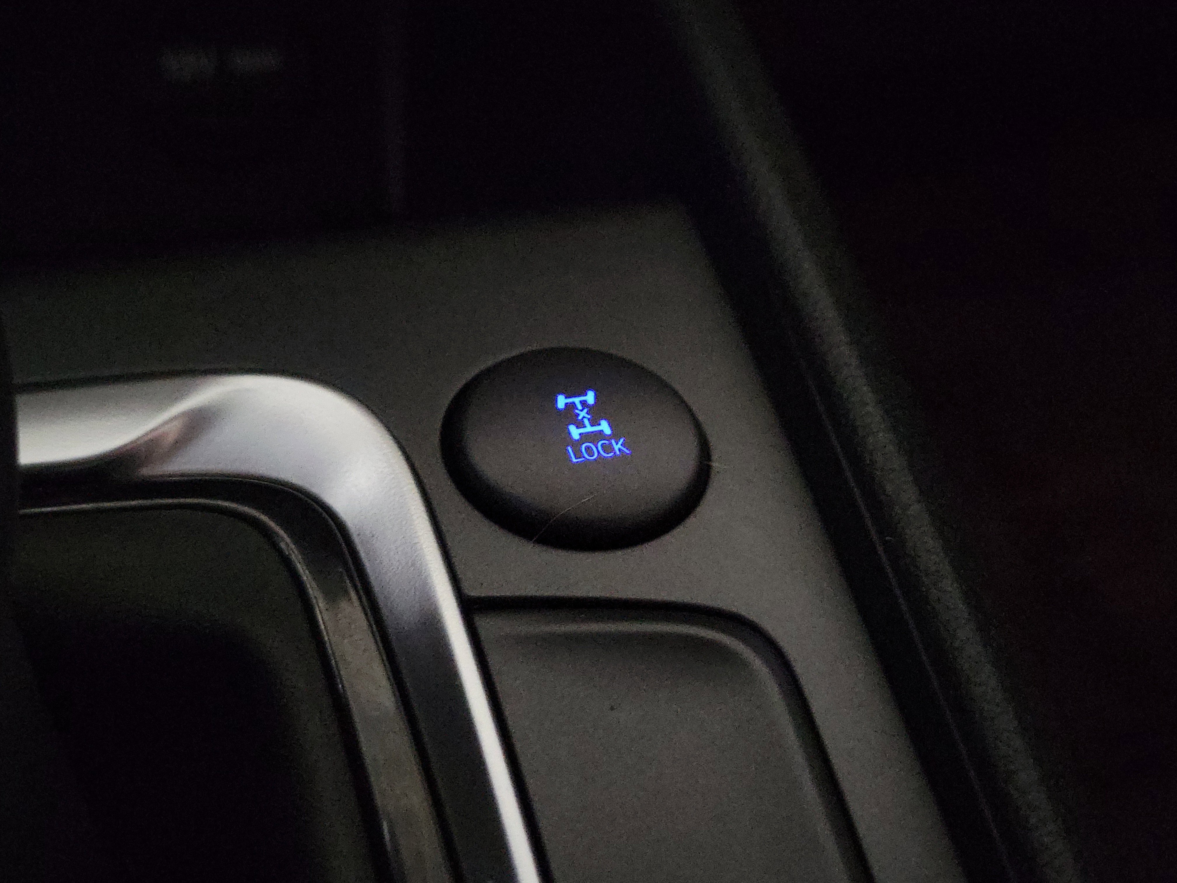 Used 2023 Hyundai Kona SEL AWD/4WD image 34
