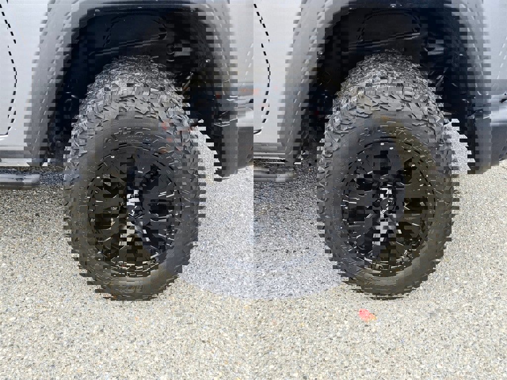 Used 2018 Jeep Wrangler Sport w/ Quick Order Package 23S image 9