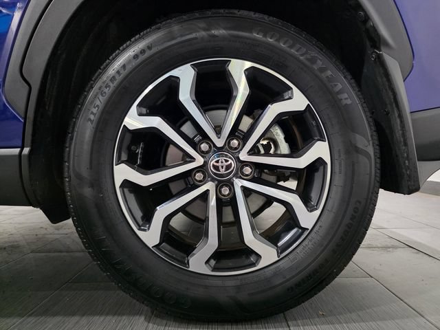 Used 2024 Toyota Corolla Cross AWD Hybrid w/ Moonroof Package image 23