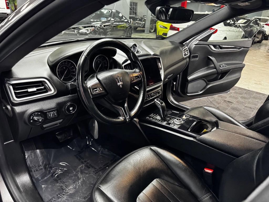 Used 2021 Maserati Ghibli S image 37