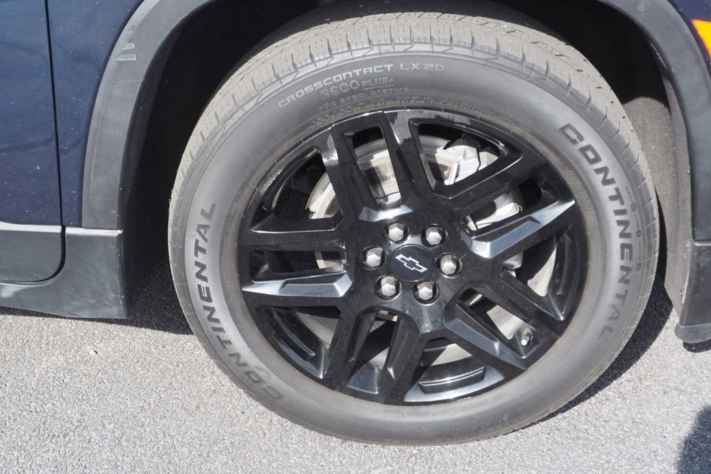 Used 2023 Chevrolet Traverse LT AWD/4WD image 9