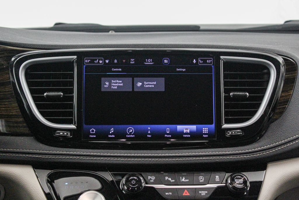Used 2022 Chrysler Pacifica Limited FWD image 29