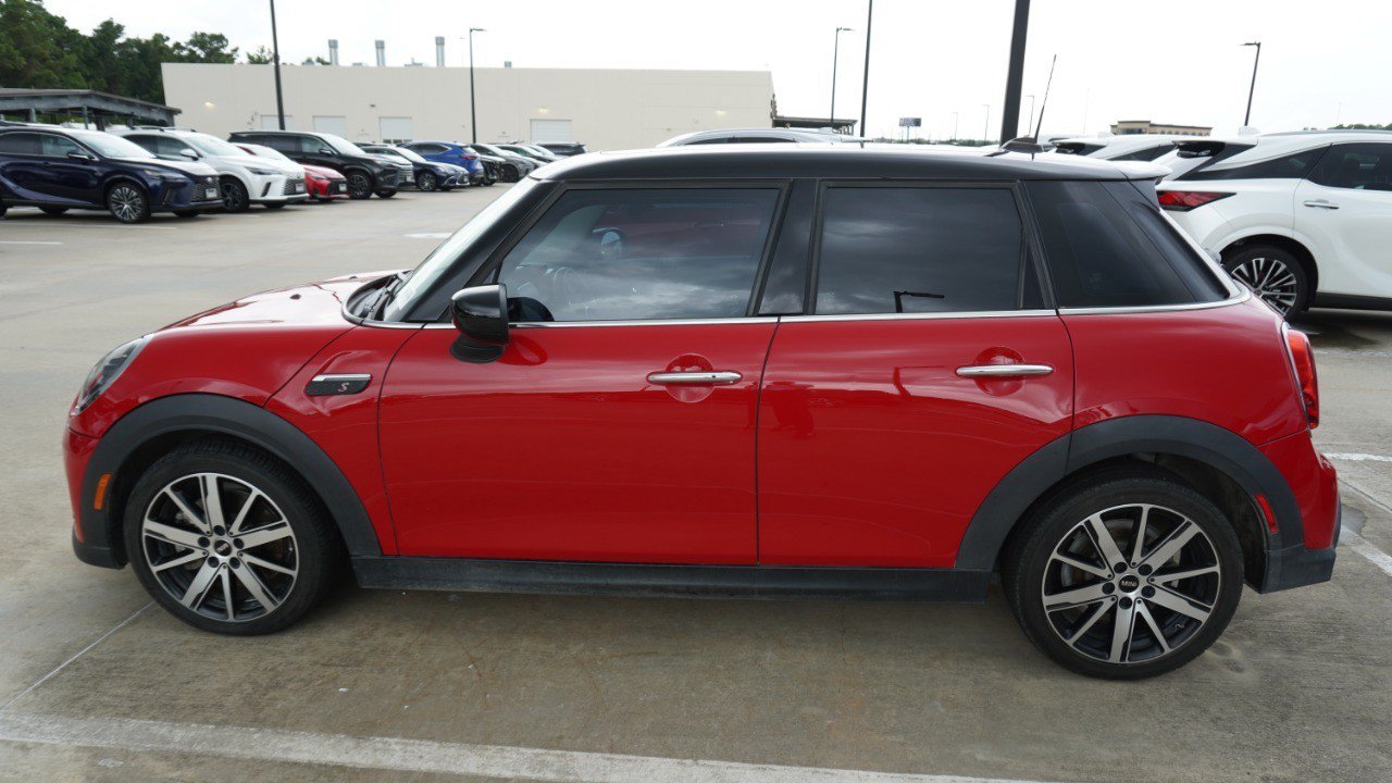Used 2022 MINI Cooper S FWD image 5