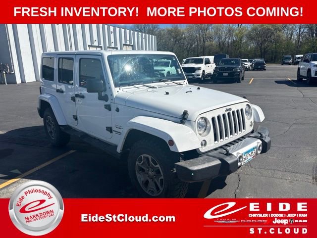 Used 2017 Jeep Wrangler Unlimited Sahara w/ Connectivity Group AWD/4WD image 1