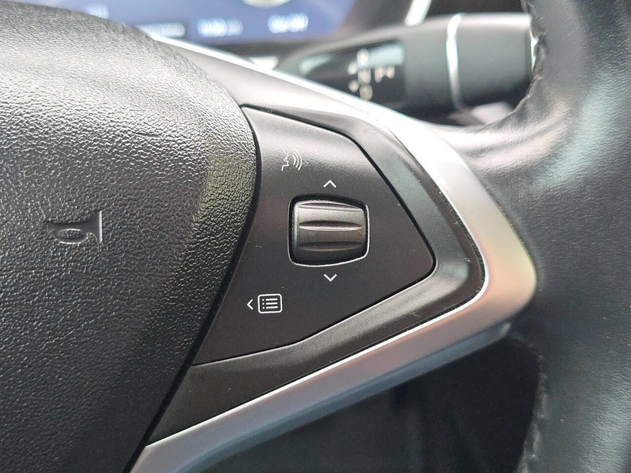 Used 2016 Tesla Model S 70 image 19